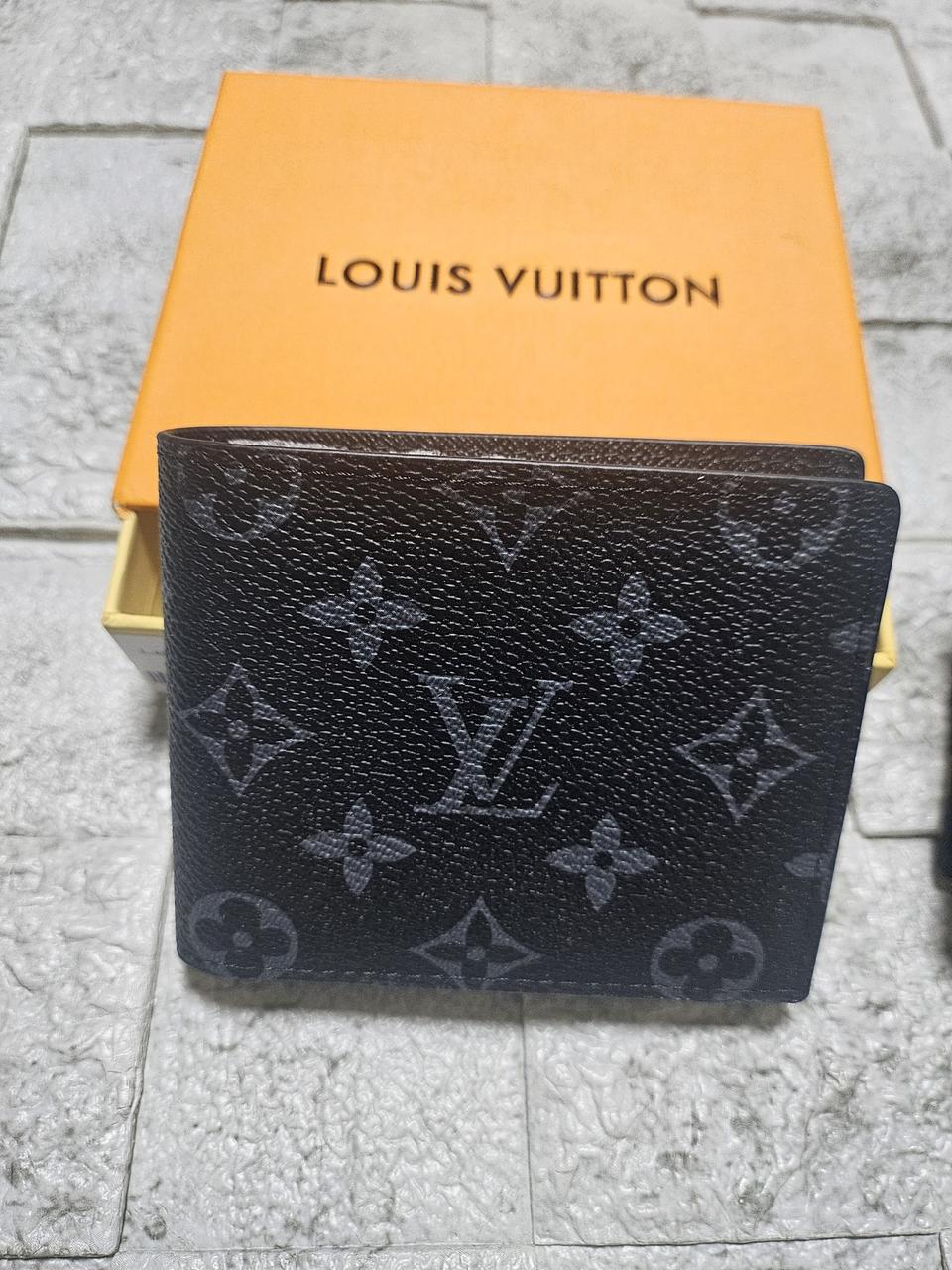루이비통 지갑