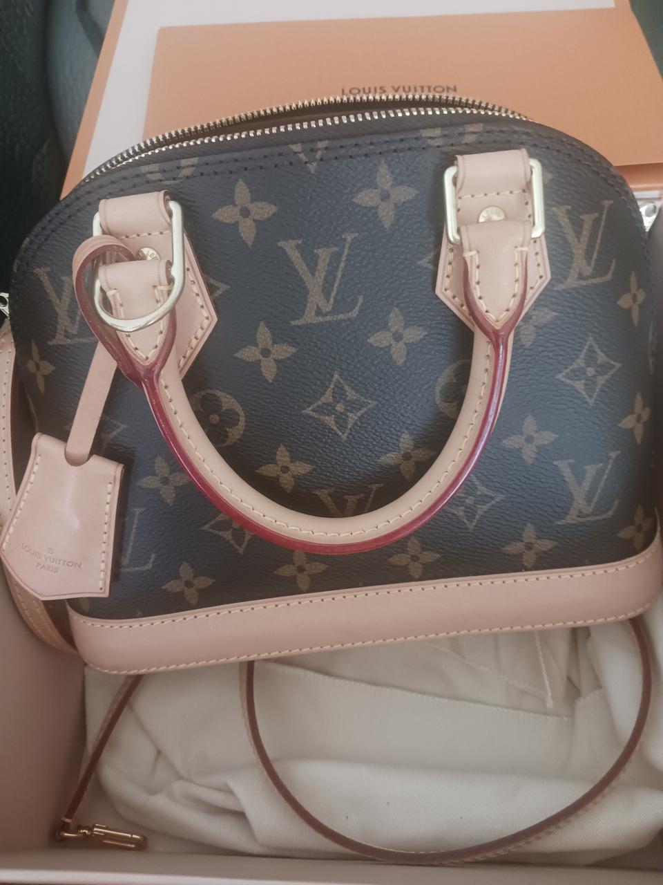 루이비통 알마bb