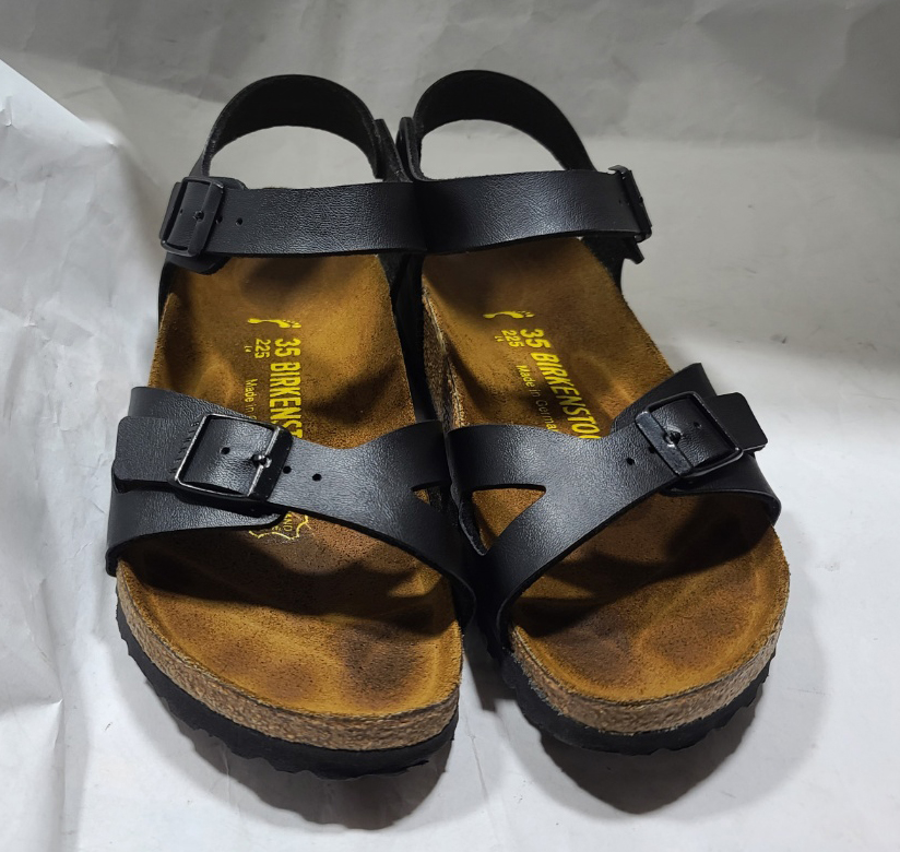 버켄스탁 가죽샌들 225사이즈