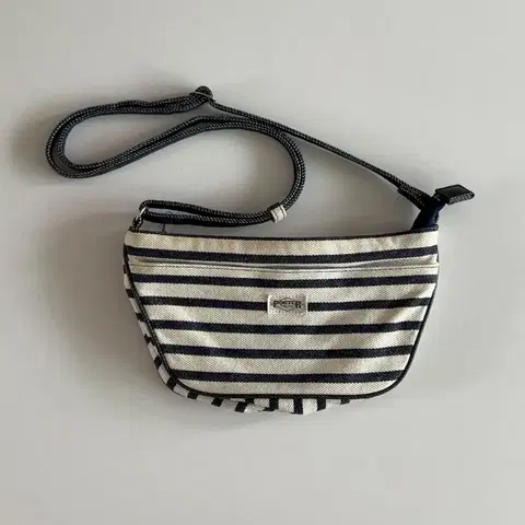 포터 걸 스트라이프 크로스백