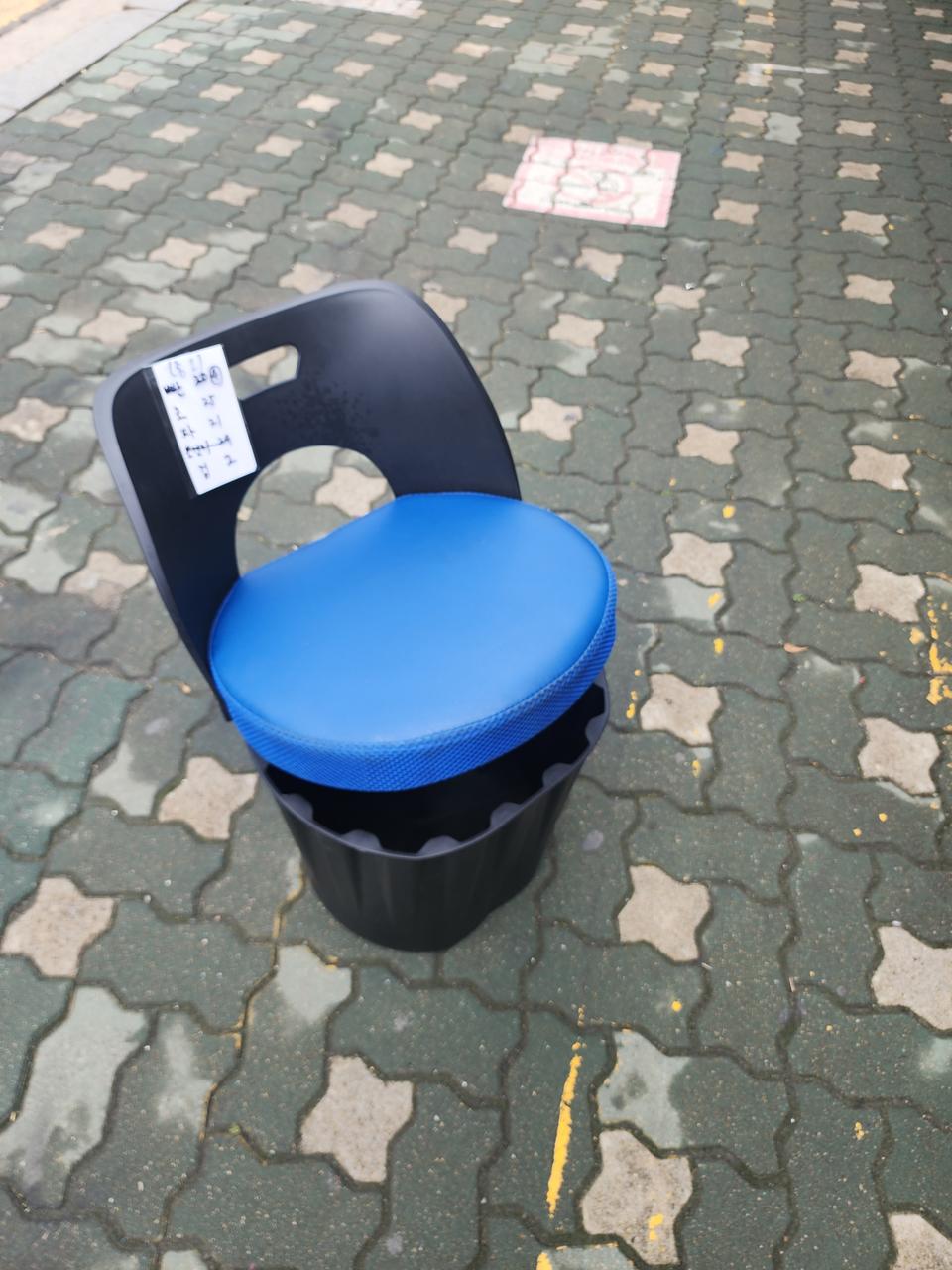 중고 플라스틱 수납의자 판매합니다 중고의자