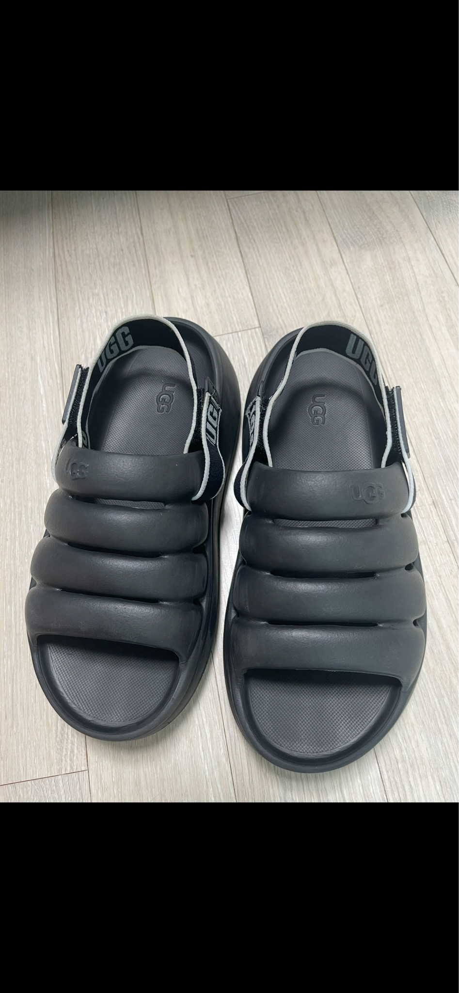 Ugg 슬리퍼 220 (빅키즈 3)