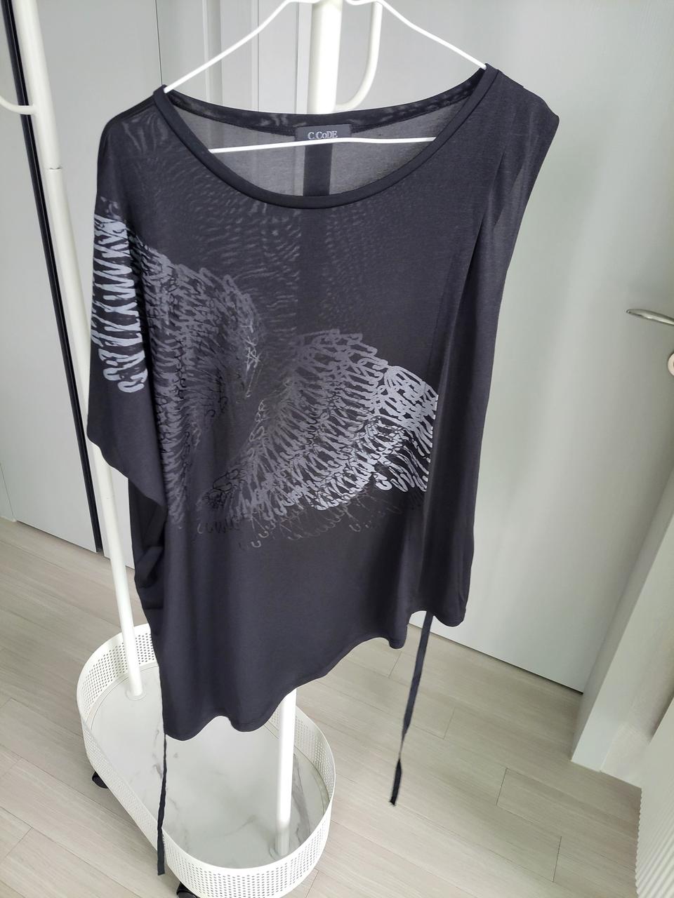 (F)코데스컴바인 블랙 언발티셔츠