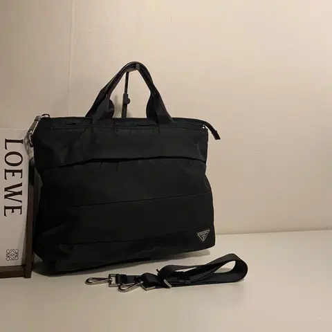 PRADA / 빈티지 프라다 삼각로고 포코노 블랙 나일론 메신져백
