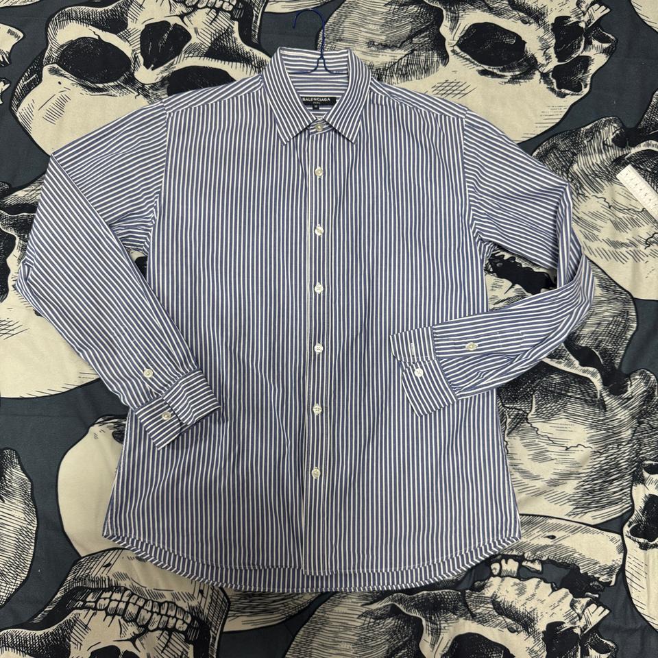 발렌 스트라이프 셔츠 M사이즈