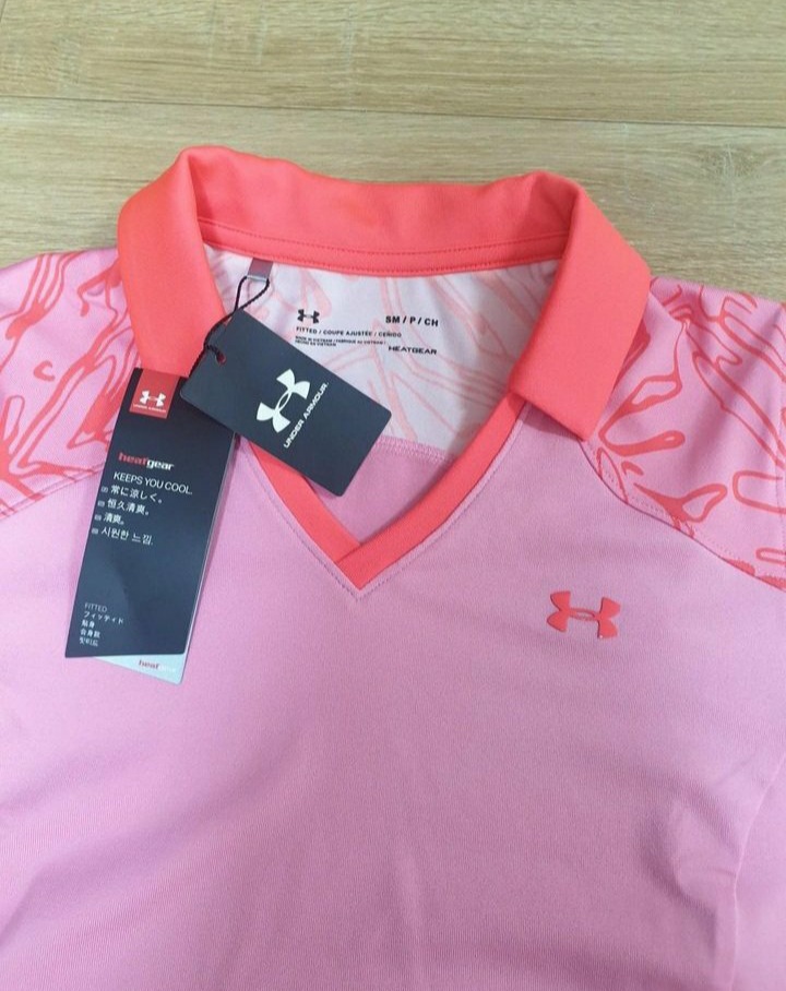 언더아머 여성 기능성 카라반팔 정품(새상품)사이즈 S(55)