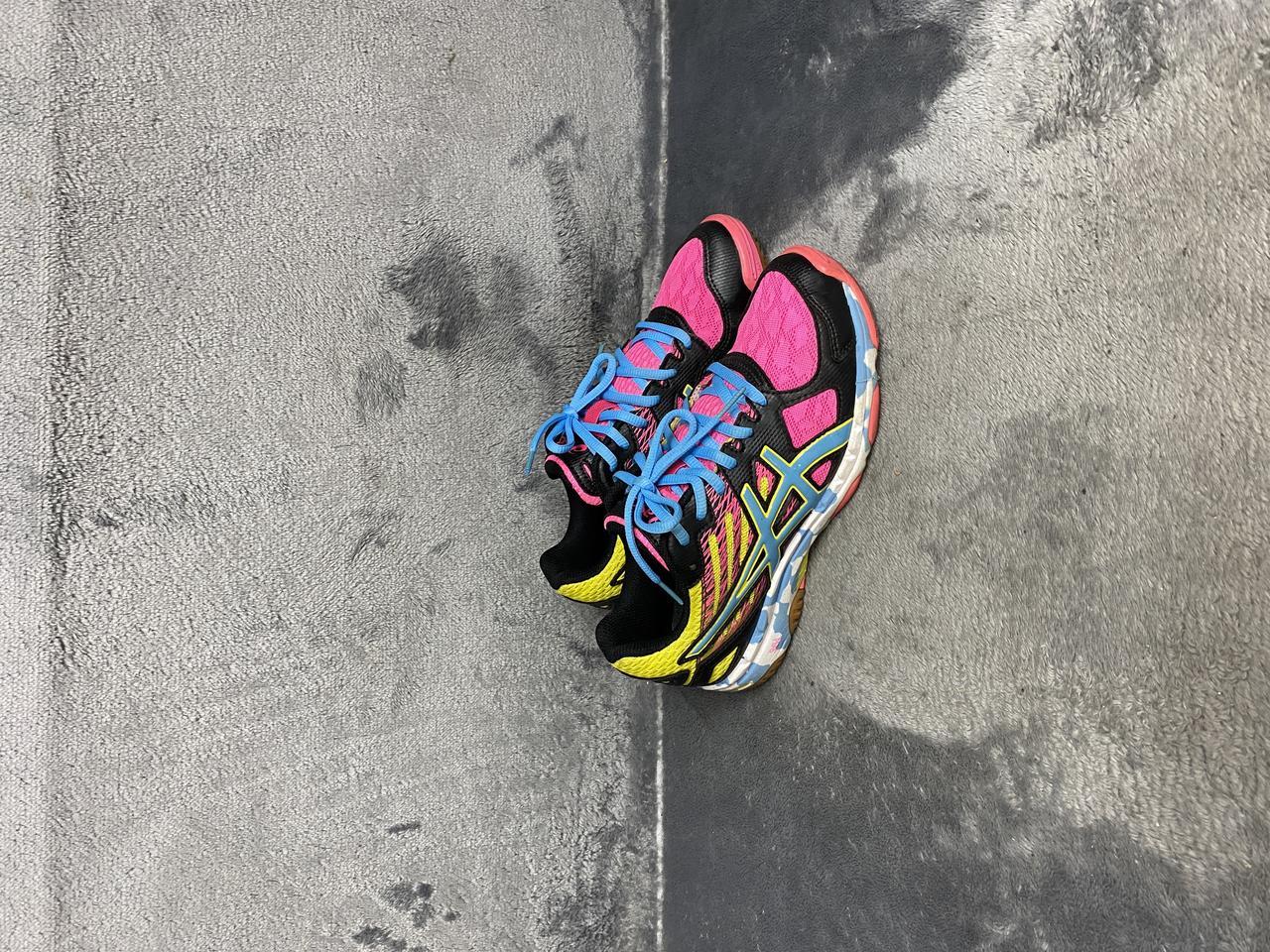 아식스 배드민턴화 235