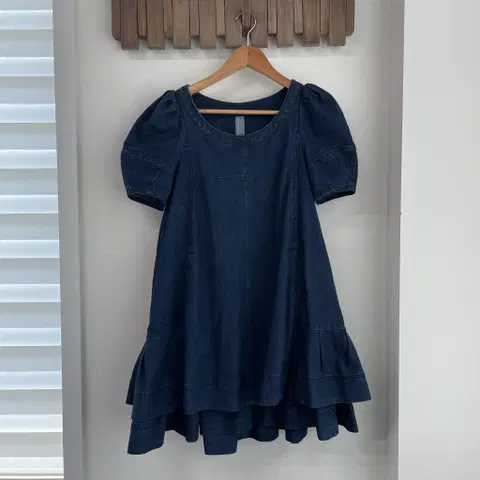 오즈세컨 코튼 프릴 데님 원피스