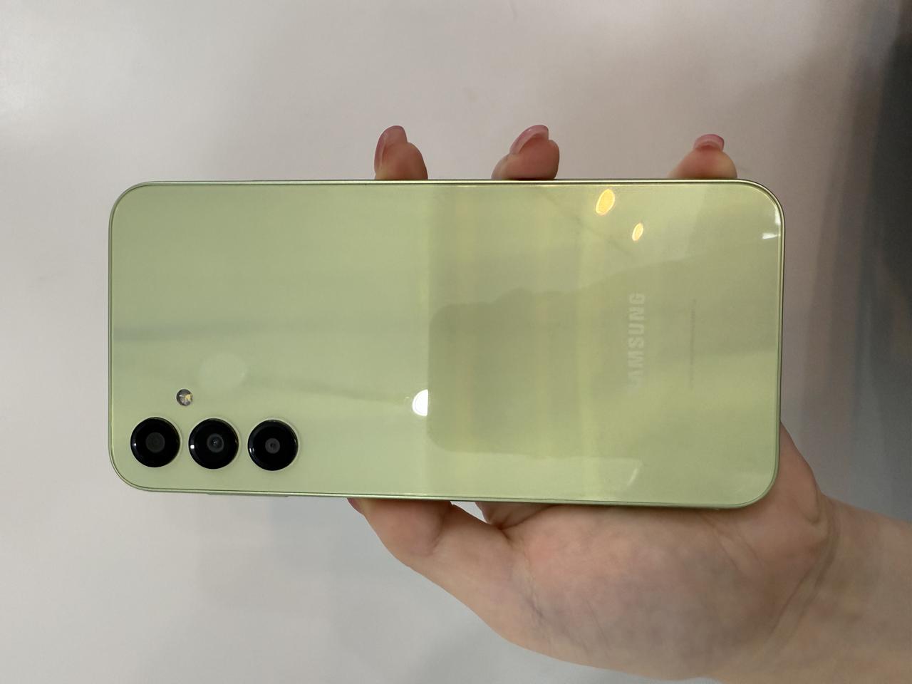 갤럭시A24 128GB 그린/ Y869