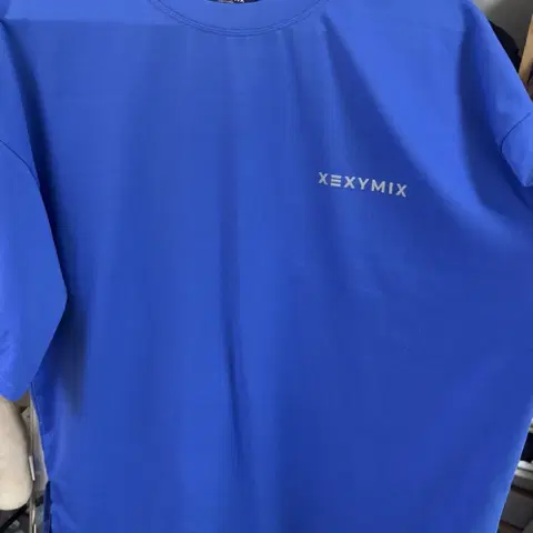 젝시믹스 티셔츠