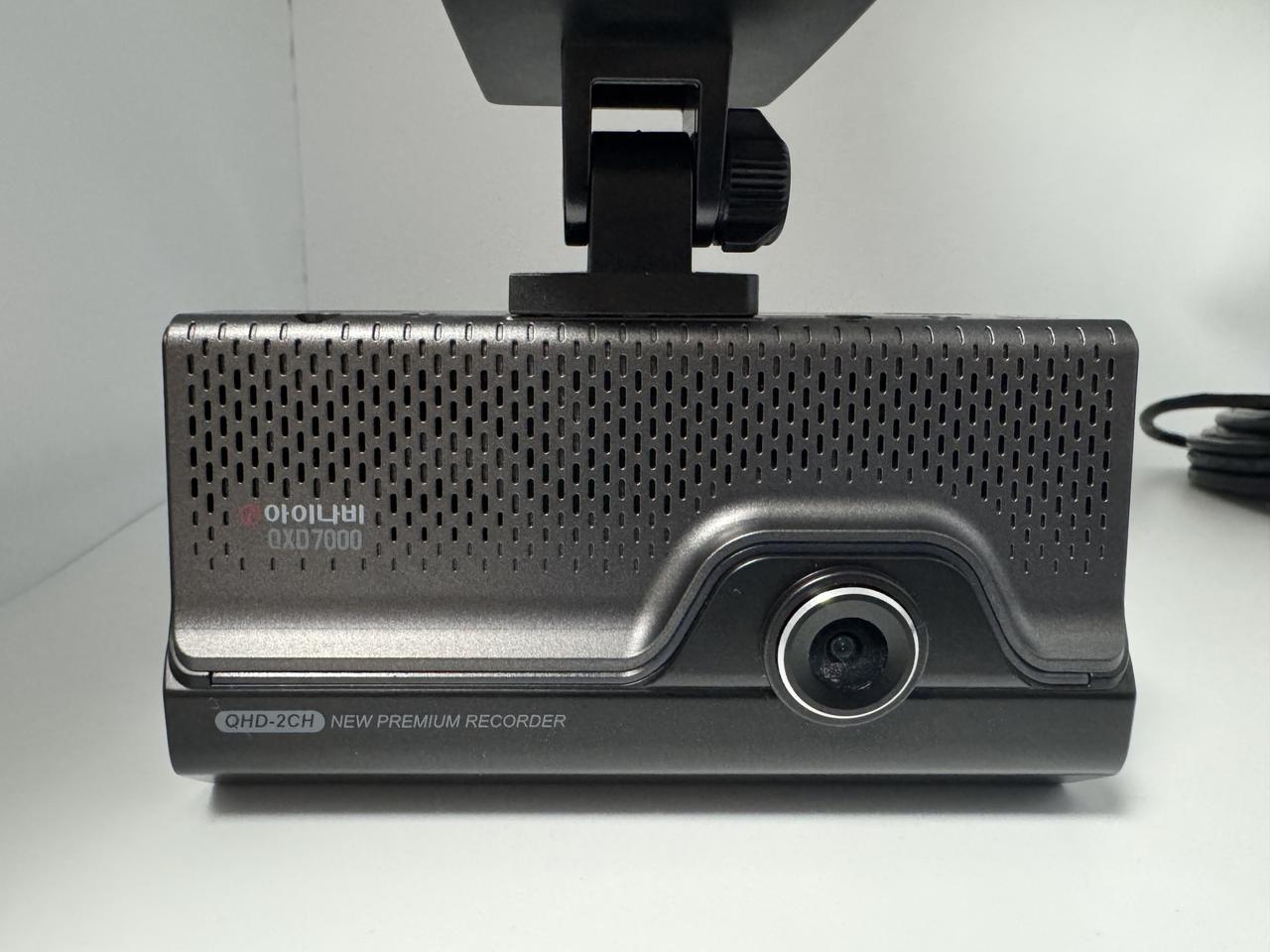 블랙박스 2채널 아이나비 QXD7000 QHD 64GB 팝니다. 0541