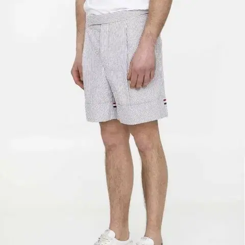 (4/32~34정도)톰브라운 시어서커 쇼츠