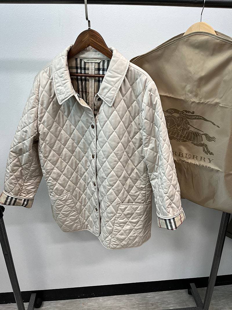 여) 버버리 런던 베이지 퀼팅자켓