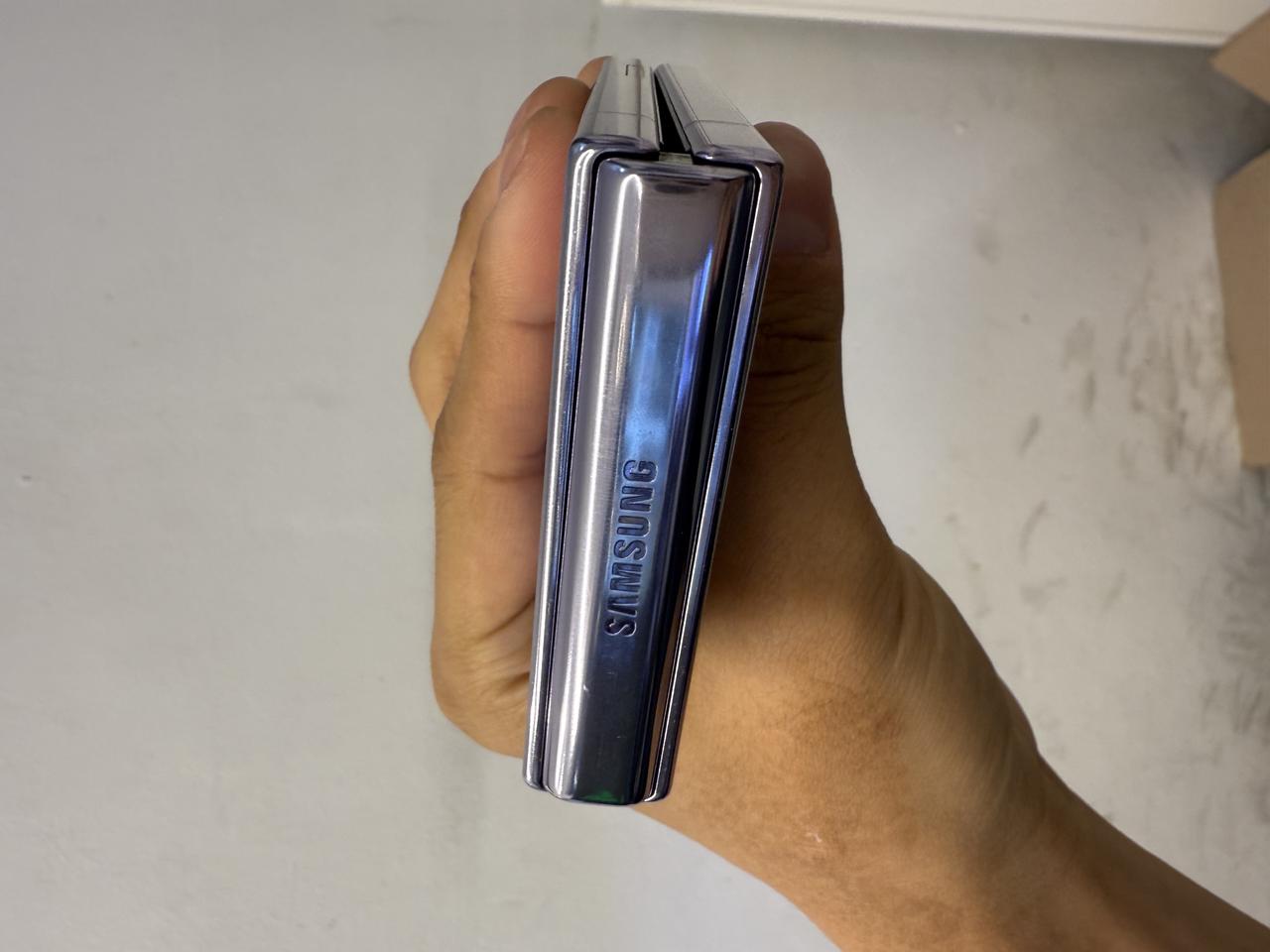 갤럭시 플립 4 판매합니다