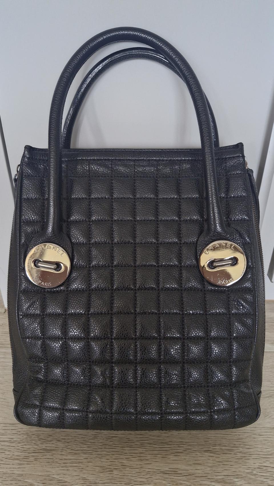 블랙 캐비어 토트백