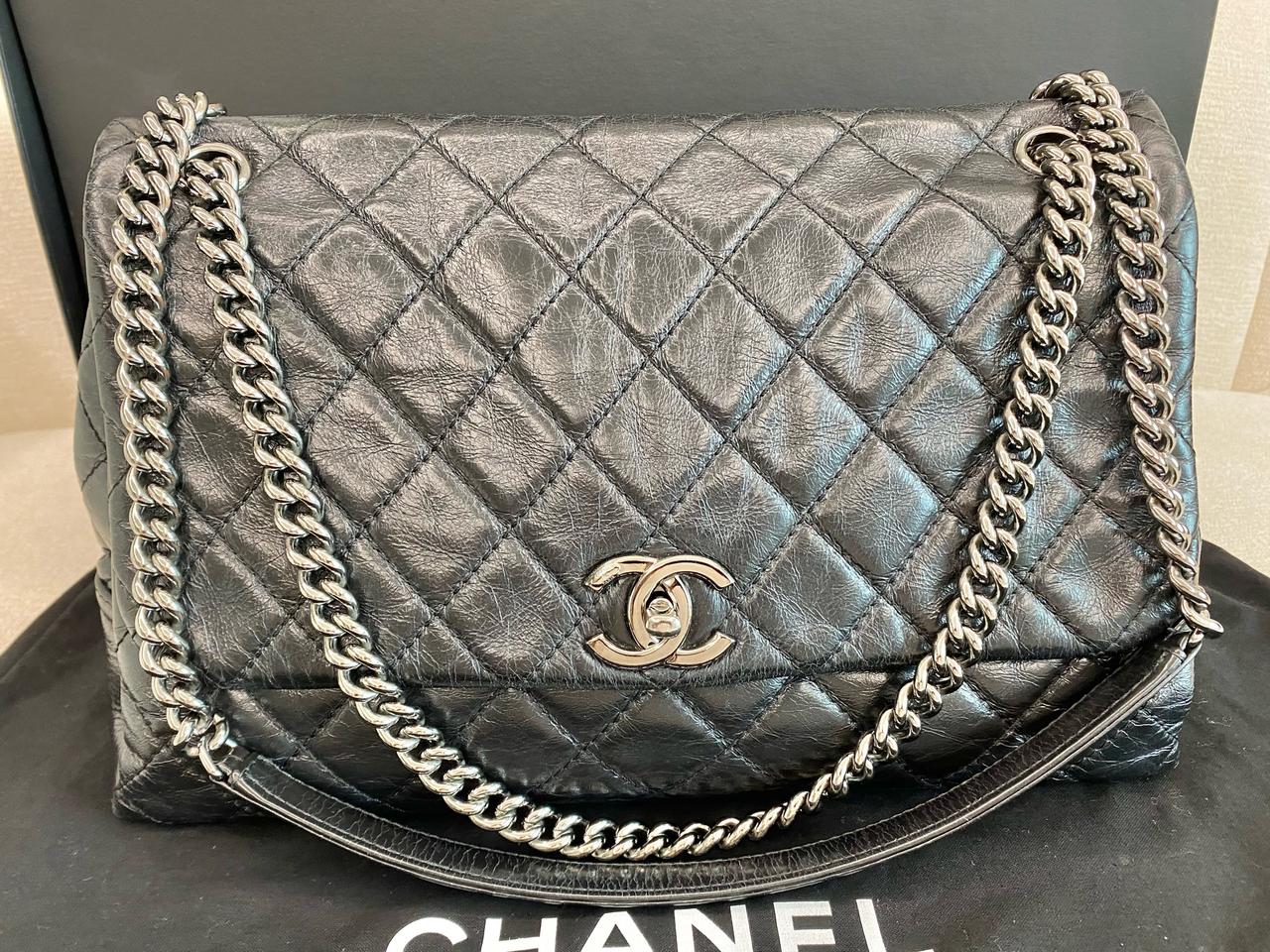 위탁)샤넬 카프스킨 CC 은장 플립백 라지