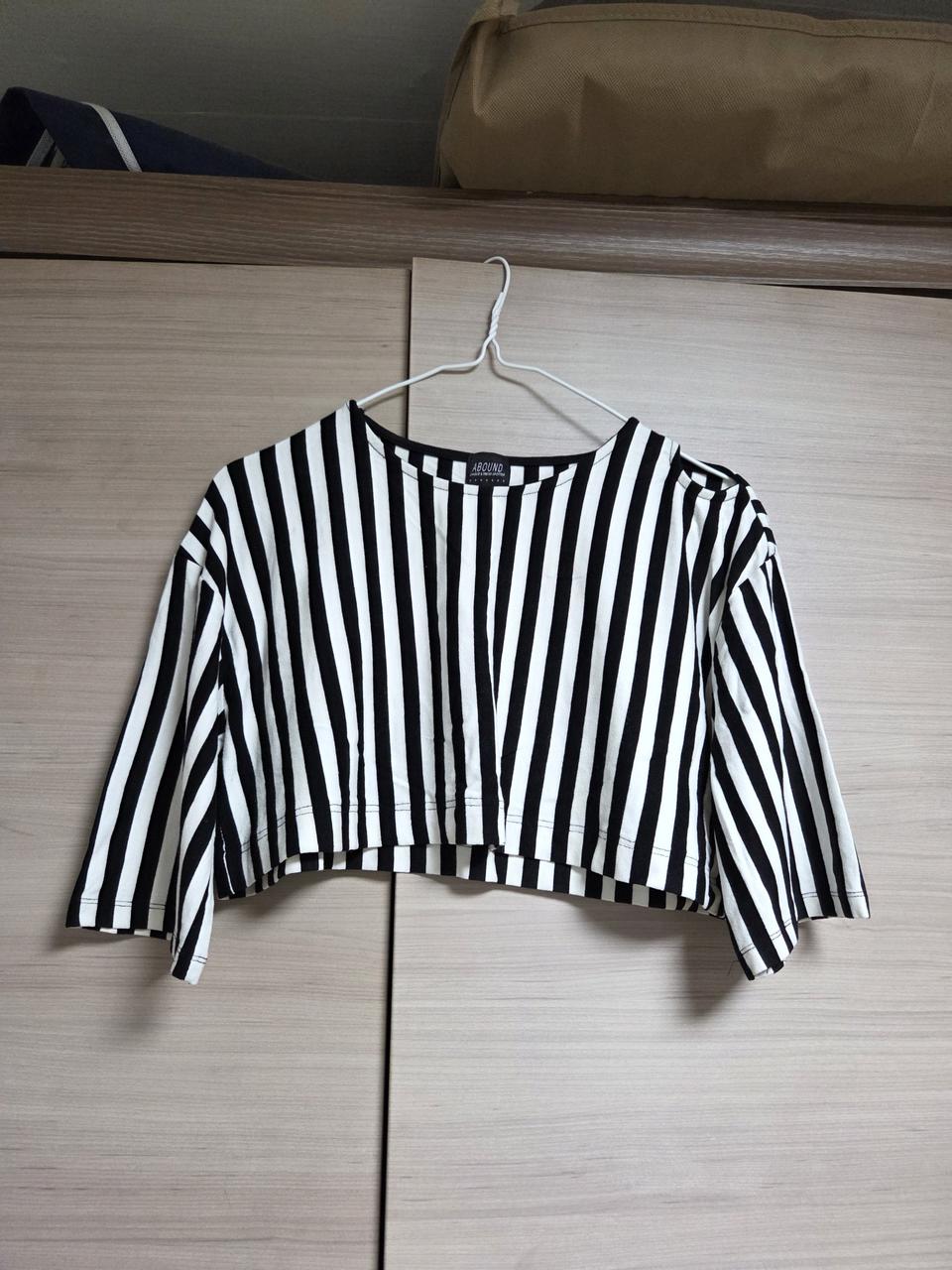 스트라이프 크롭 티