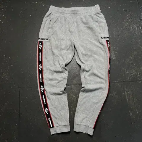 100 엄브로 조거팬츠