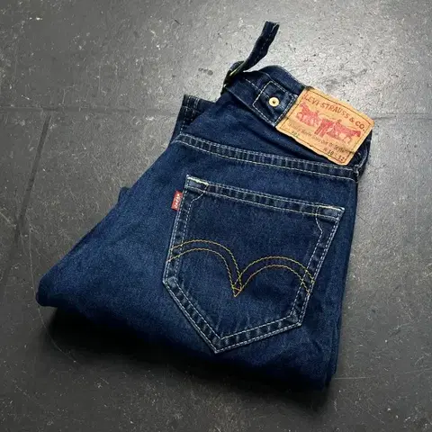 30 리바이스 902 신치백 청바지