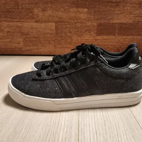 아디다스 운동화 / 캐주얼 스니커즈 / 260mm