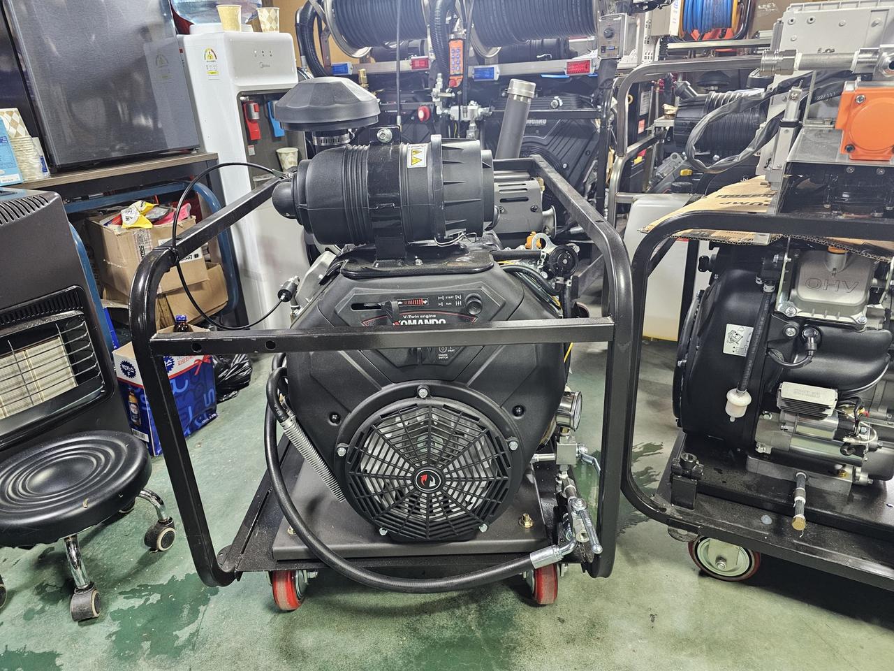 엔진고압세척기 500바25리터 40마력 판매