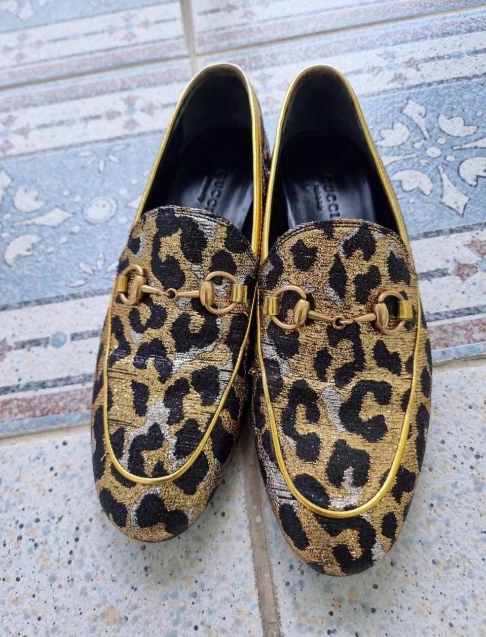 (안전결재가능)구찌 235 레오파드 로퍼36.5