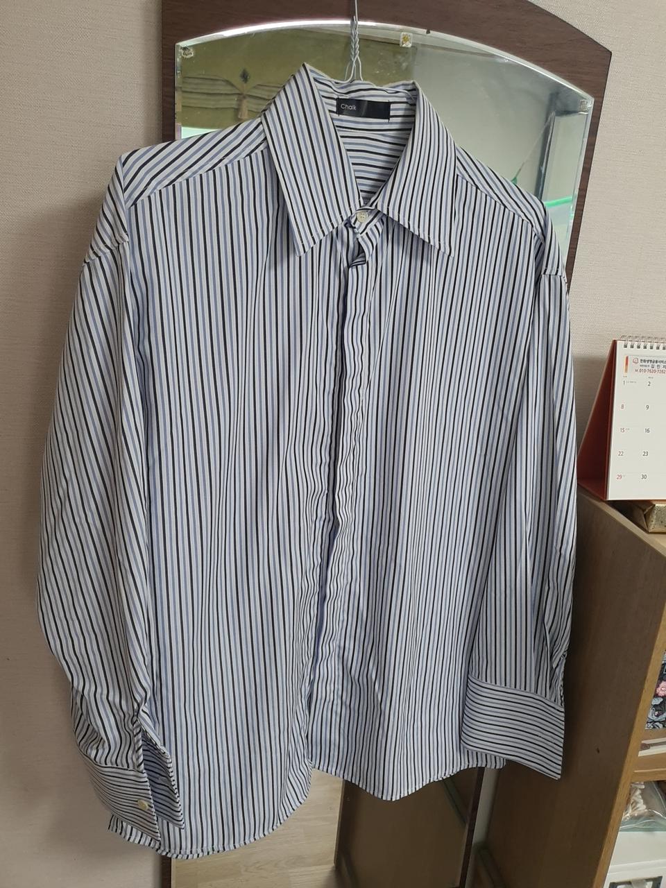 와이드 카라 스트라이프 오버핏 셔츠 택포2만원에 드려요