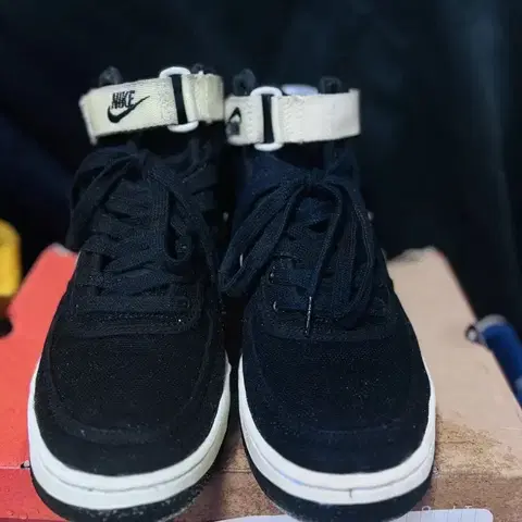 나이키 에어포스 1 cvs 검/은