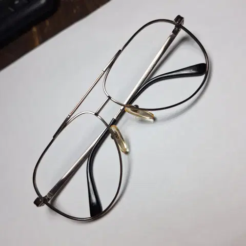 민트급/ 일본 내수용 빈티지 더블브릿지 안경테 All titan