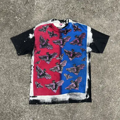 Vintage 90s Mosquito Head Bat T-shirt