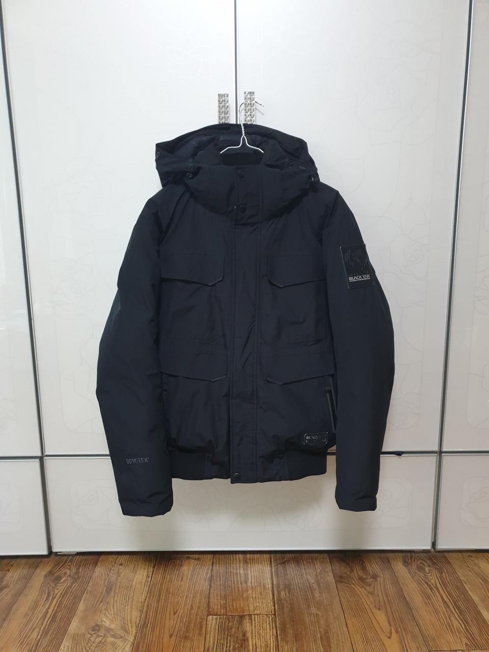 블랙야크 구스 숏패딩  남95  고어텍스 상태아주좋아요