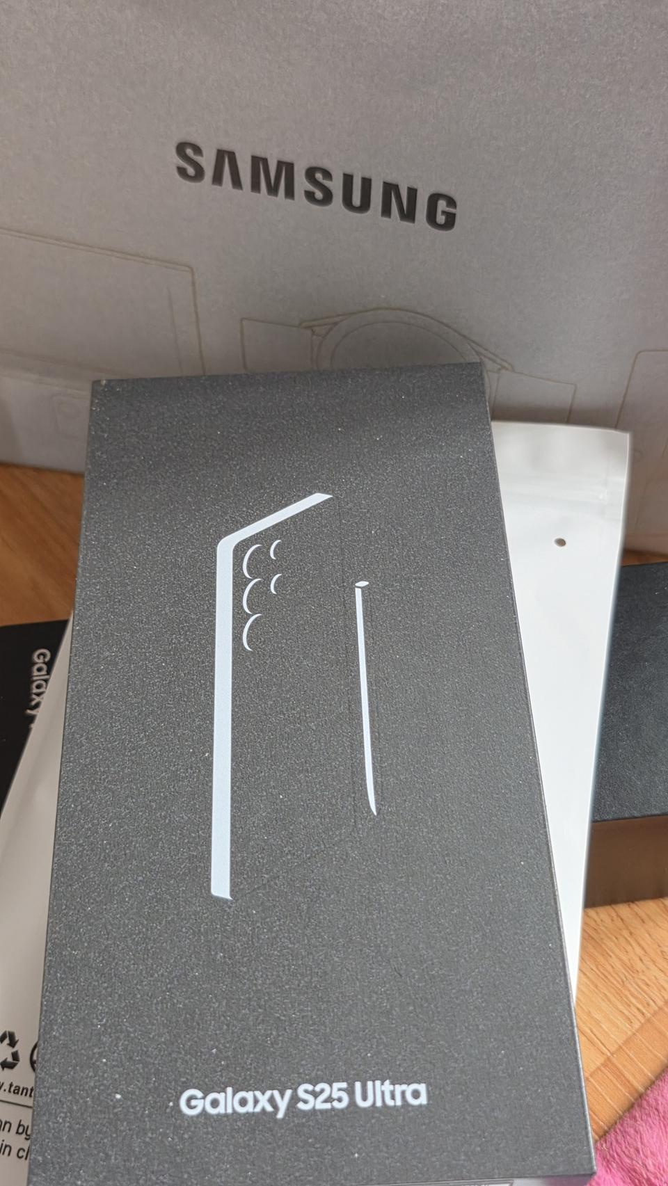 겔럭시 S25 울트라 512GB 강남스페셜