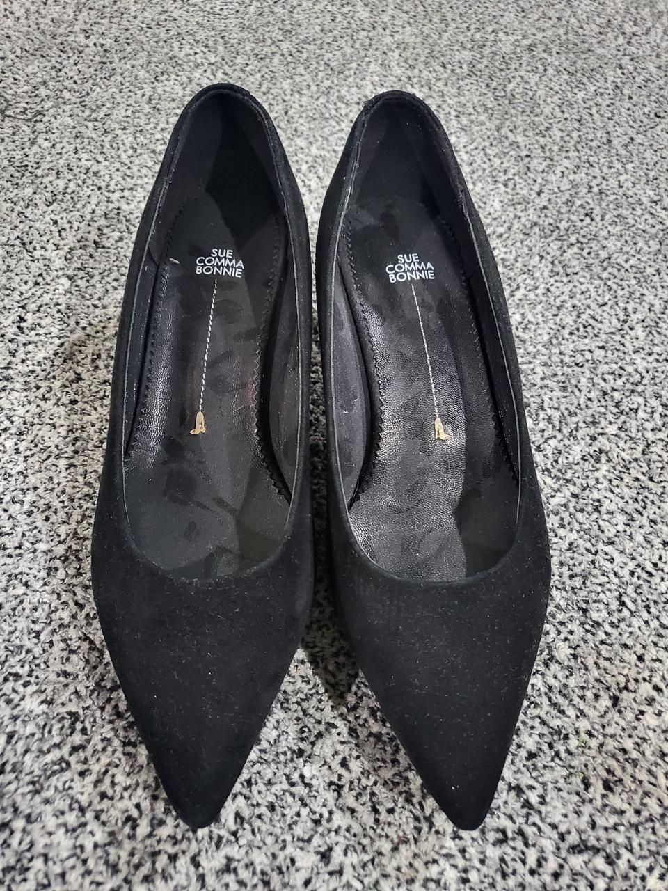 슈콤마보니 블랙 미들힐 슈즈