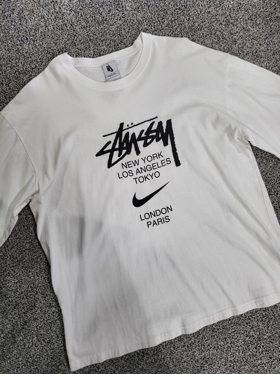 스투시 × 나이키 (Stüssy × Nike) 반팔 티셔츠