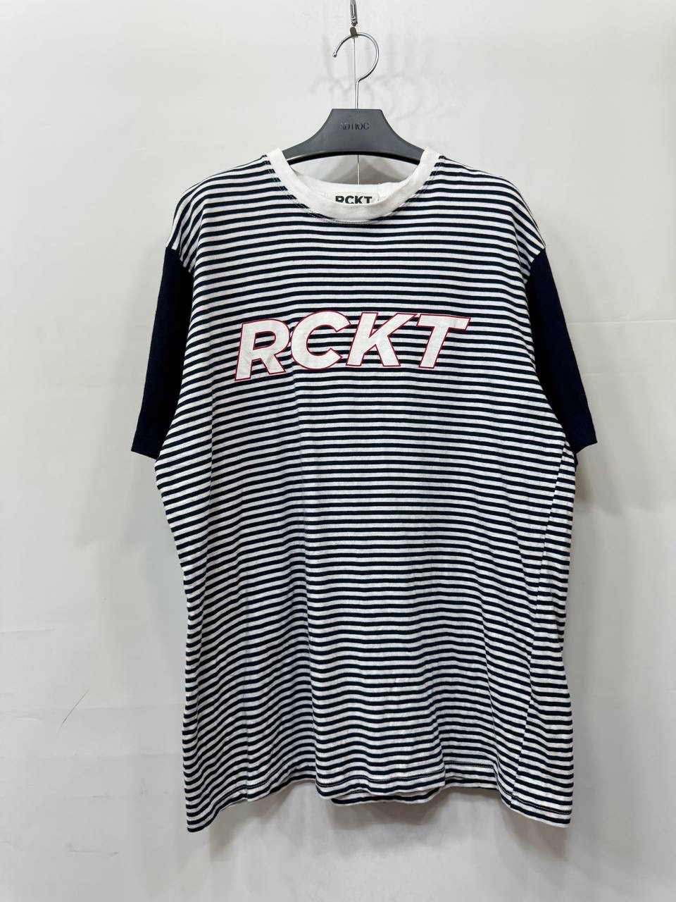 로켓런치 반팔티 L