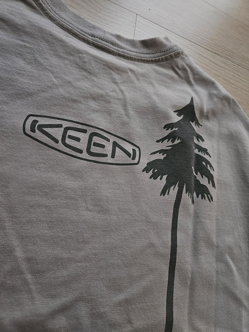 킨 KEEN 반팔티셔츠 S