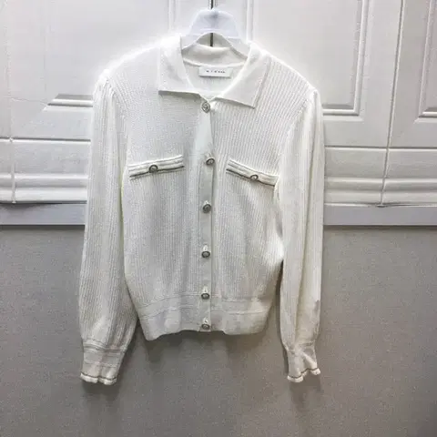 미샤 정품 화이트 카라가디건 2022년식