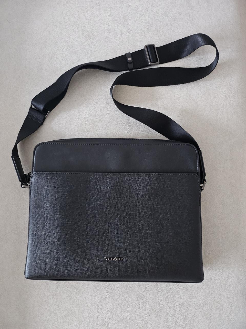 샘소나이트 서류가방