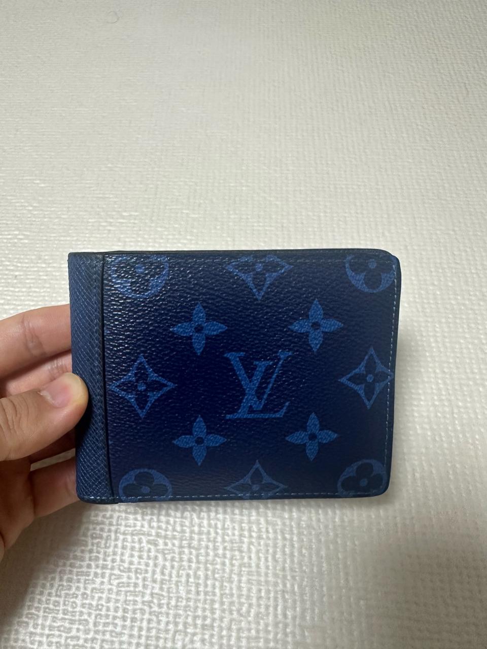 루이비통 반지갑