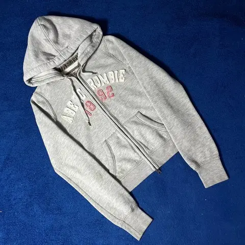 아베크롬비 라이트 그레이 패치 후드집업