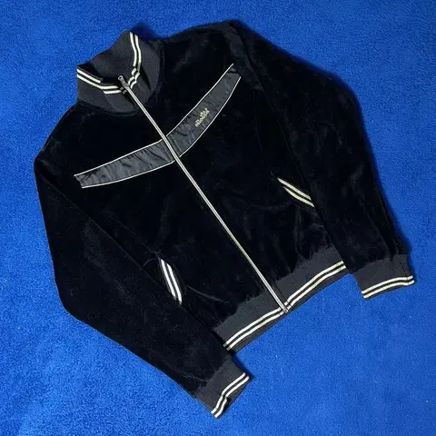 엘리쎼 벨벳 네이비 집업 자켓