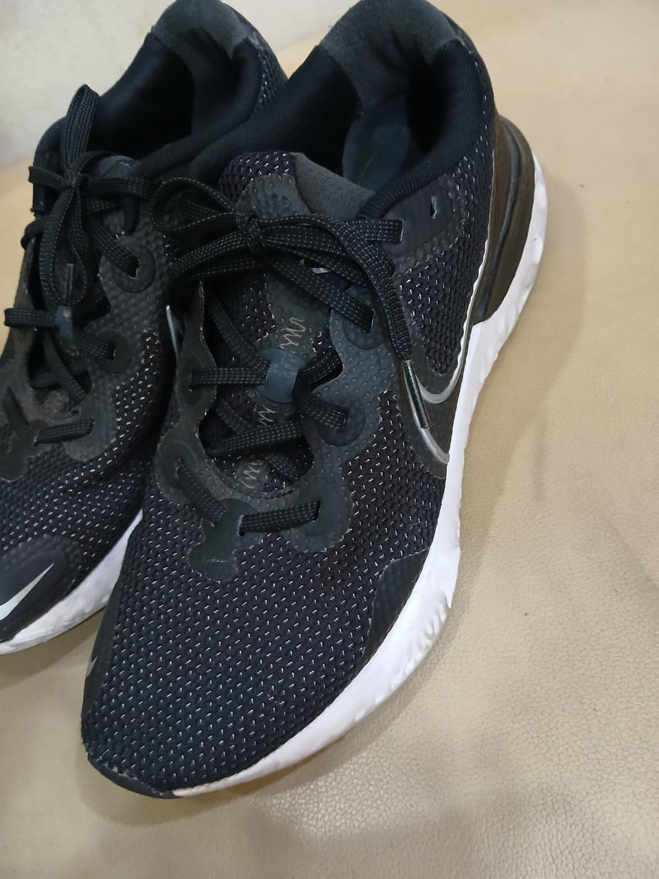 나이키 리뉴런280