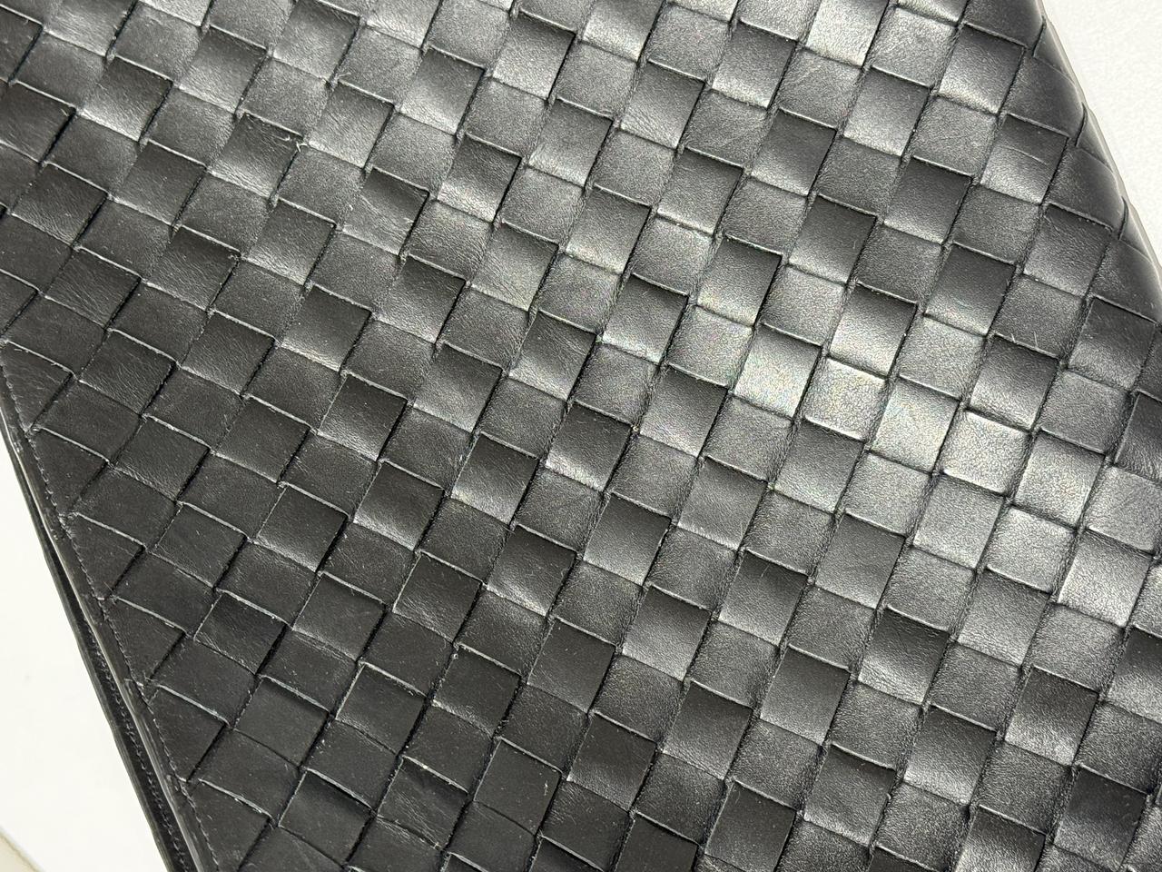 보테가베네타 블랙 인트레치아토 클러치백