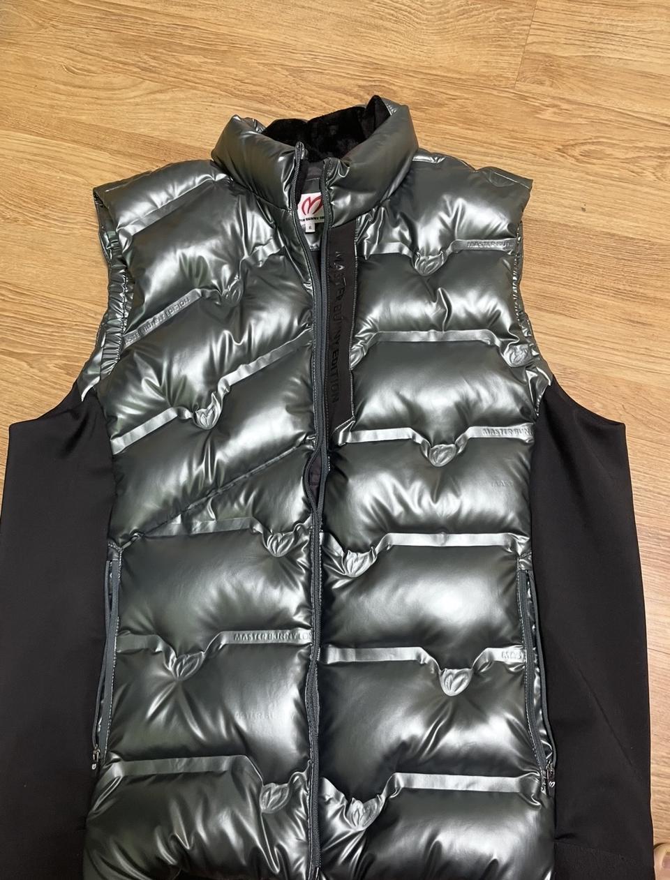 마스터바니에디션 패딩 조끼