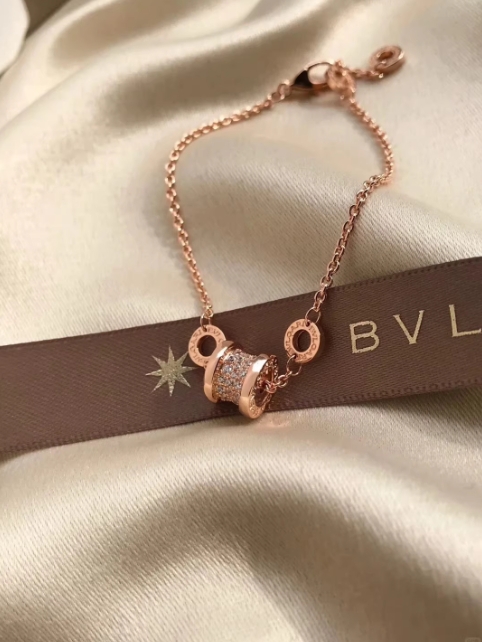 불가리 비제로원 파베 다이아 팔찌