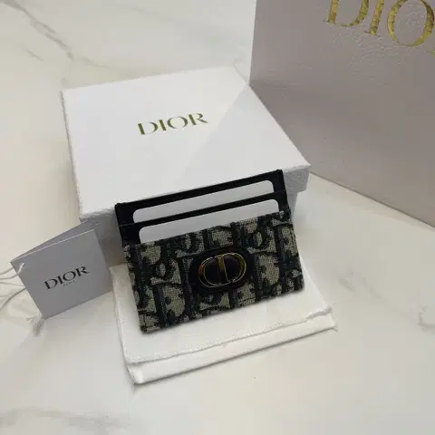 {미사용 새상품}디올 오블리크 몽테인 30 카드지갑