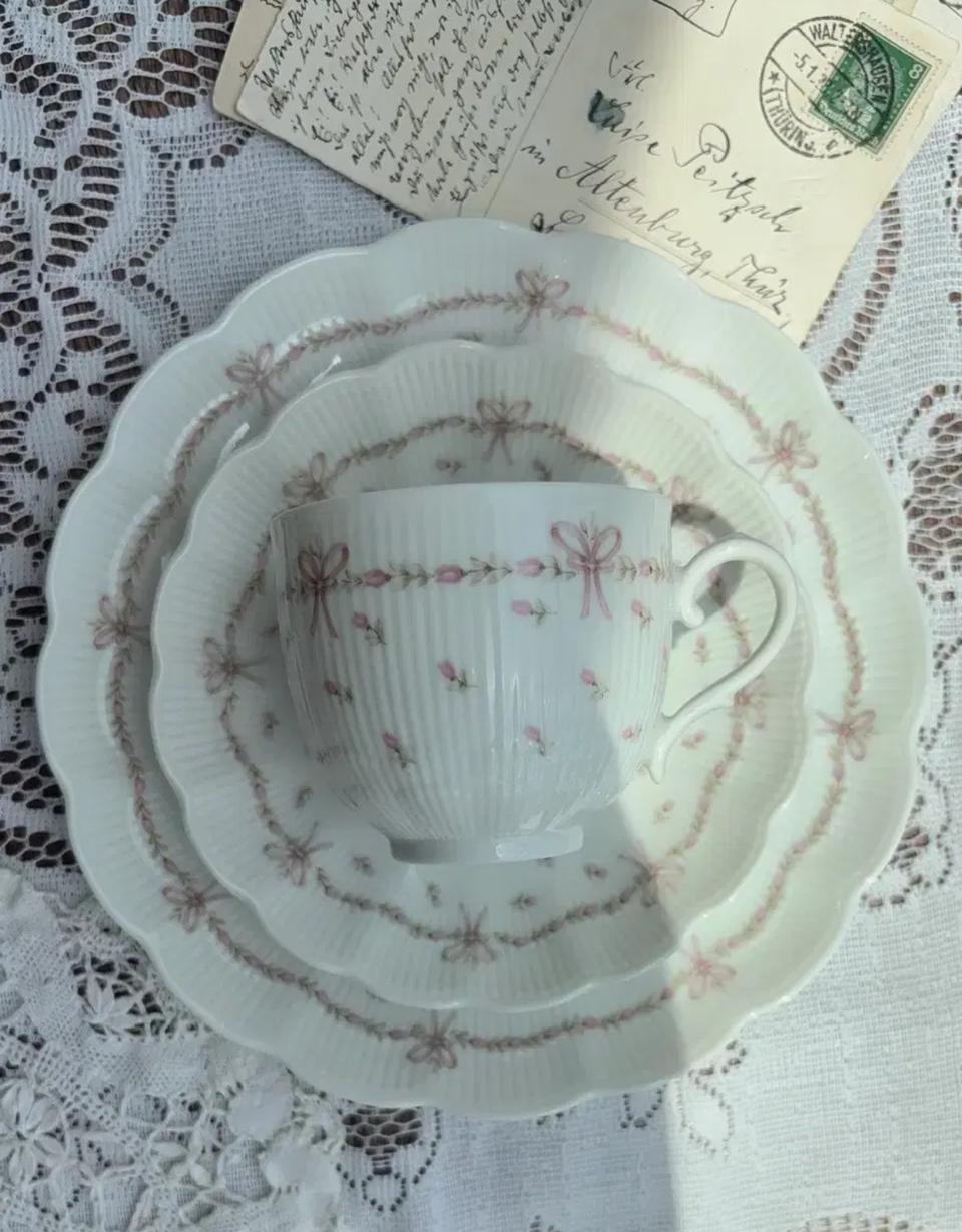 독일 빈티지 카이저 로만티카 보르도 커피잔 트리오