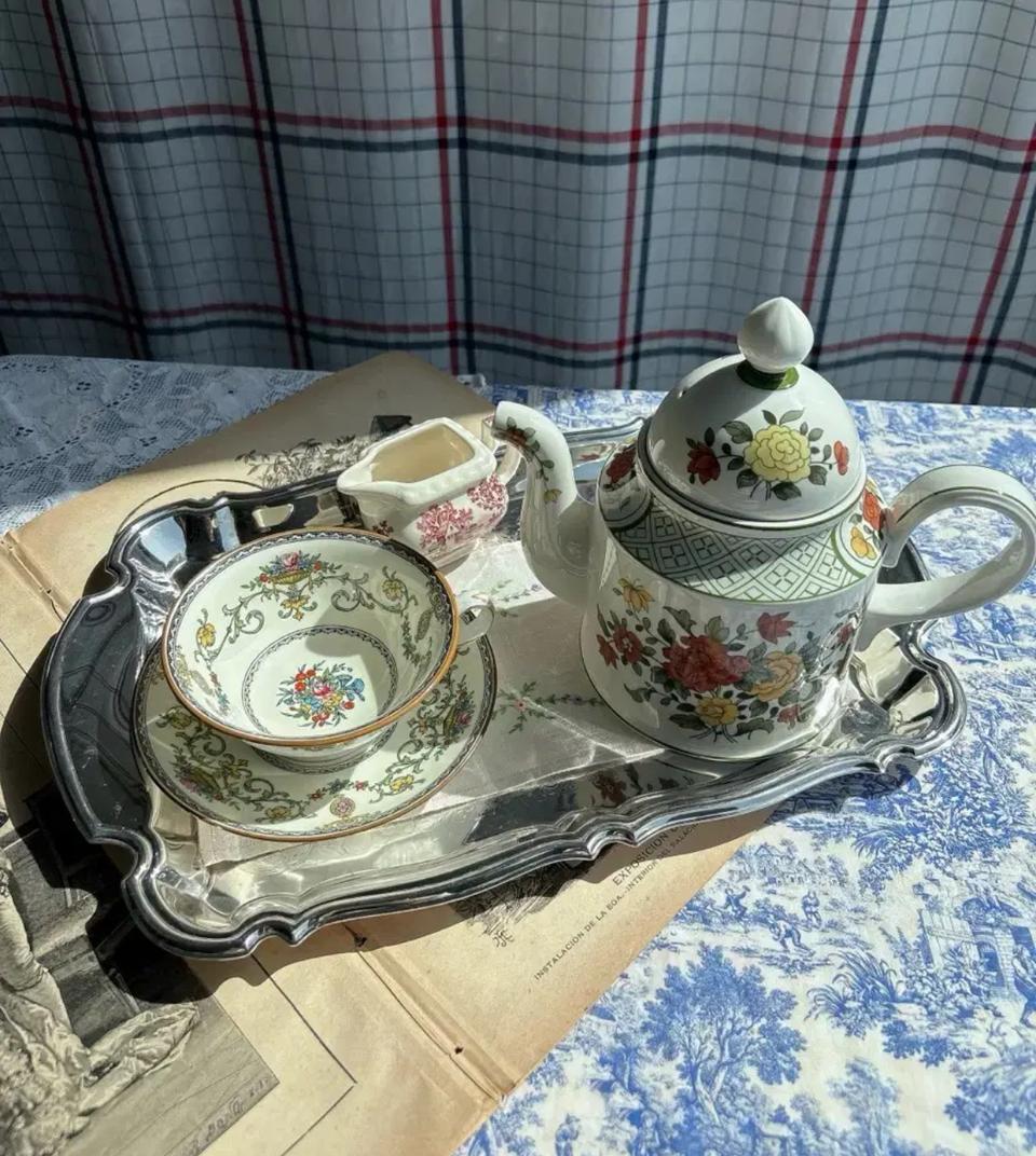 미국 빈티지 오네이다 치펜데일 쉐입 실버플레이트 트레이