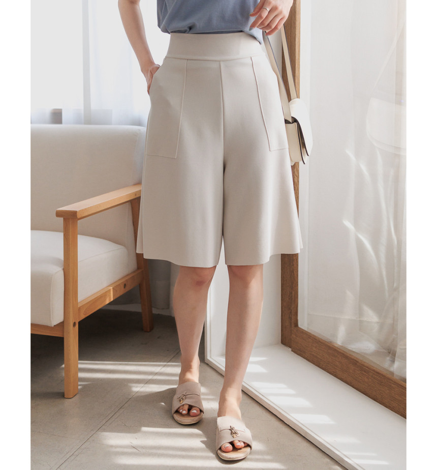 새상품)와이드 밴딩 5부팬츠 베이지