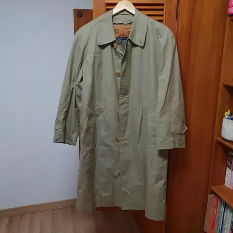 정품 버버리 하우스 체크 빈티지 로고 울 안감 맥코트 100사이즈